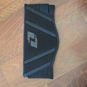 One Industries Carbon Adult kidney belt